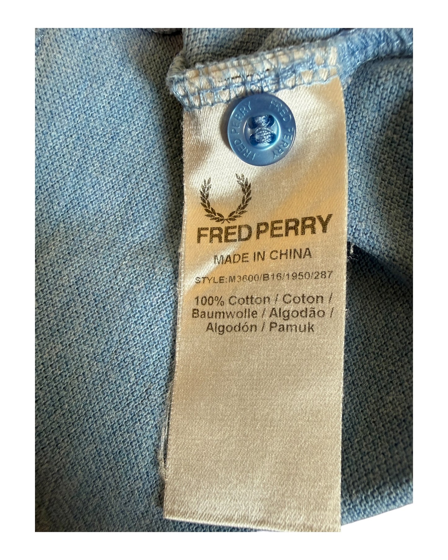 Fred Perry Poloshirt hellblau Größe M