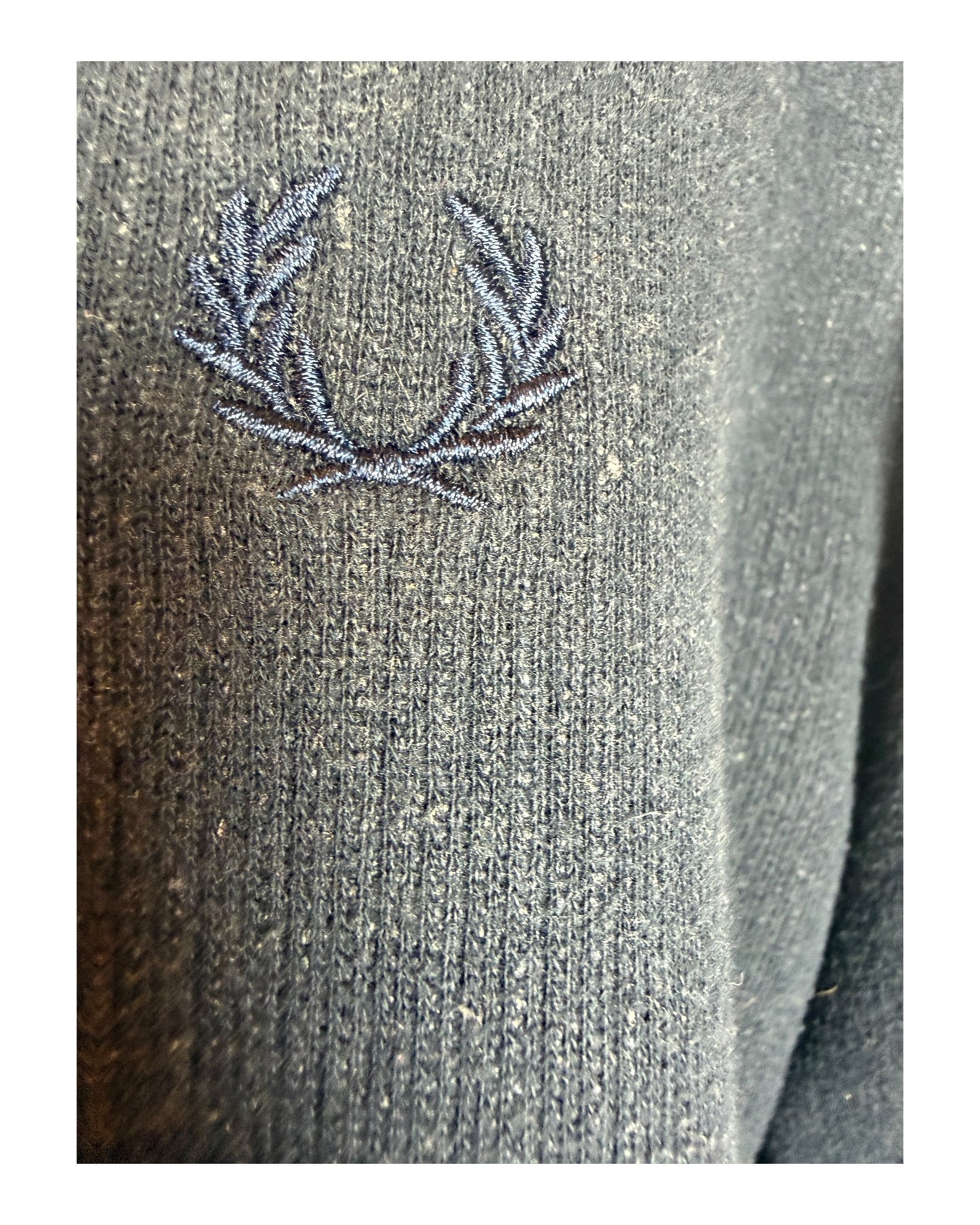Fred Perry Pullover marineblau Größe XL